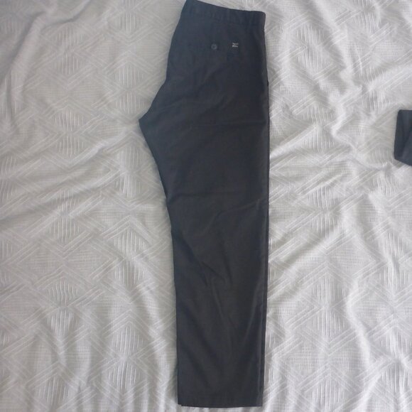 Bundle of 2 Matinique Pristu Tailored Pants (Navy and Black) - Picture 6 of 10